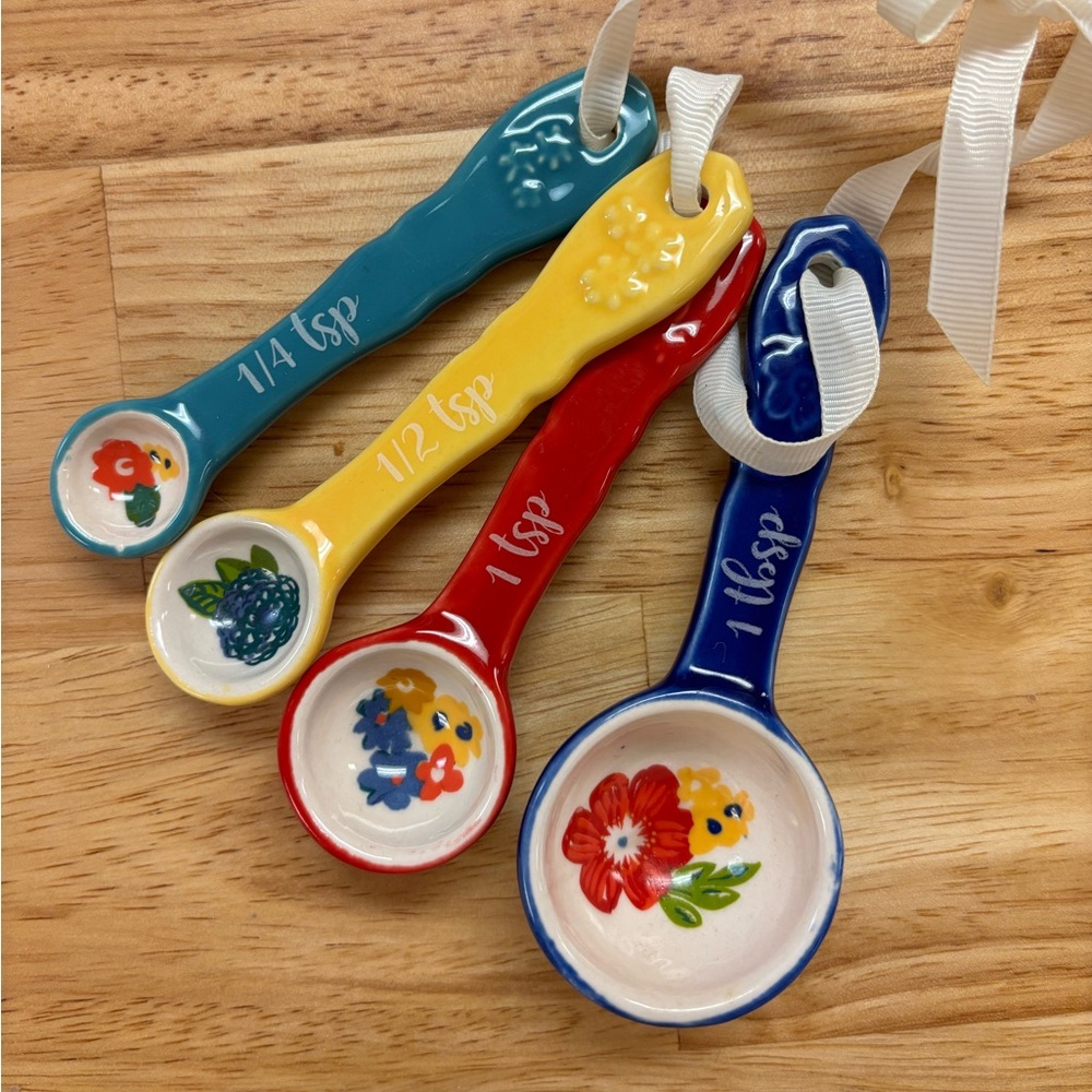 Pioneer Woman Ceramic Measuring Spoons